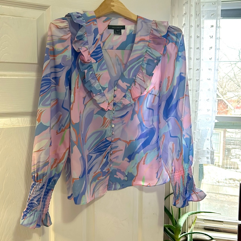 French Connection EUC silky deep V button up